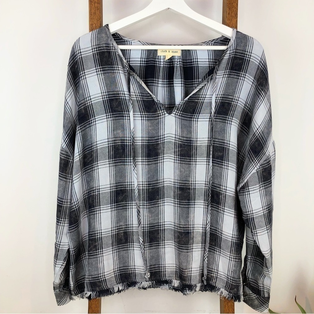 anthropology Cloth &Stone plaid pullover blouse raw hem lose fit size S